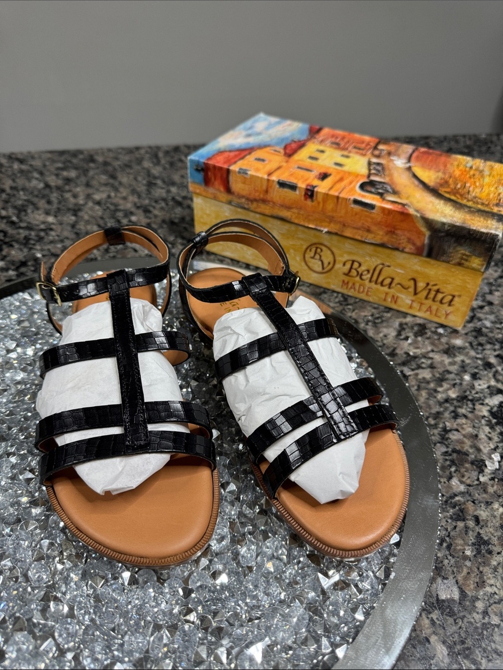 Bella Vita Black Faux-Croc leather Strappy T-Tab Sandals NEW 6.5 WW